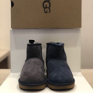 Women Ugg Boots size 6